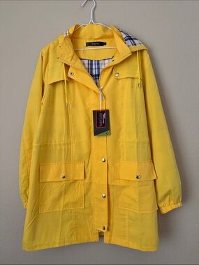 NWT RAIN-JACKET BLOGGERLOVE SZ LG. Detachable Hood plaid lined very comfortable.